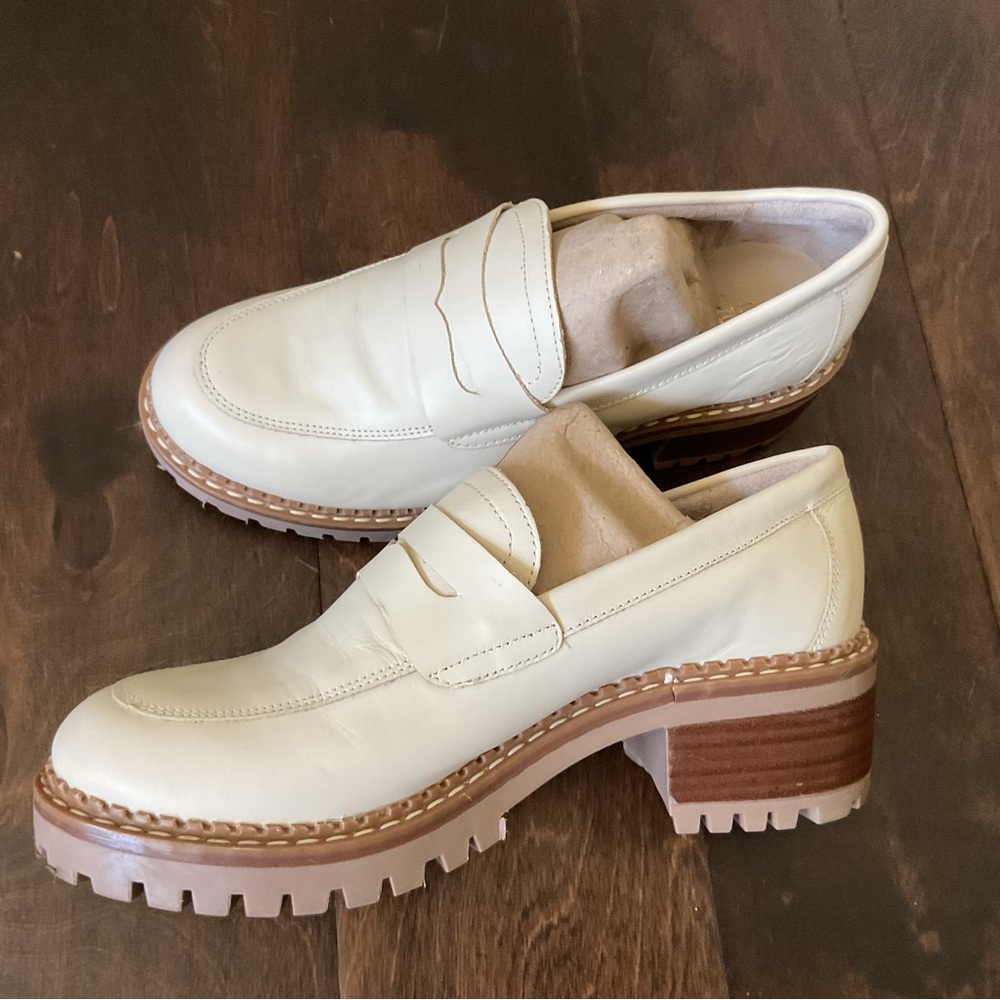 NEW Bertuchi ivory white leather chunky heel loafers 37 or 6